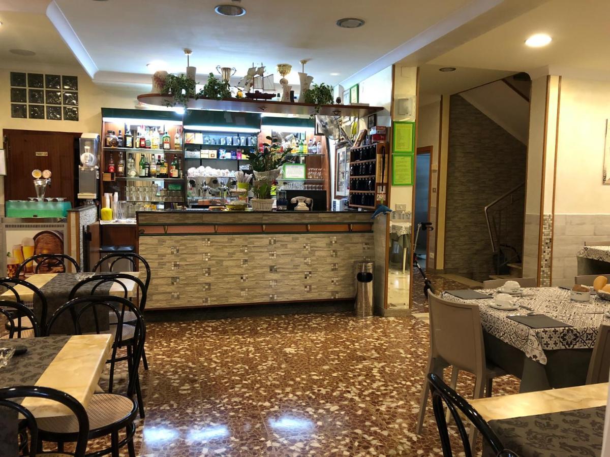 Hotel Grappoli 리미니 외부 사진